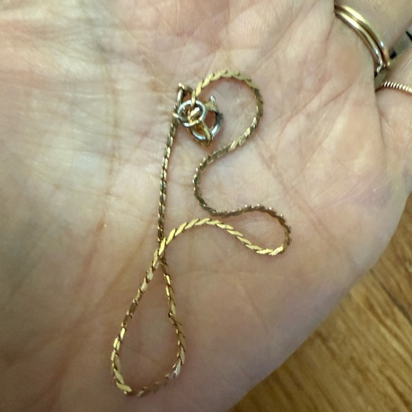 Gold Chain Bracelet - Picture 3 of 3